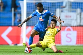 Bóng đá Thái Lan thoát thua Việt Nam