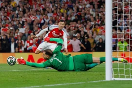 PSG quật ngã Arsenal: Dembele lập siêu phẩm, Donnarumma hóa người nhện