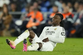 Real Madrid khốn đốn lực lượng trước đại chiến bán kết với PSG