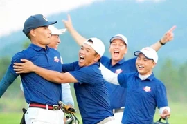 Giải vô địch Golf các CLB Dòng họ mùa 5: Chiến thắng giàu cảm xúc của Họ Bùi