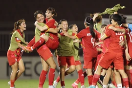 Đội bóng nữ Việt Nam nhận thưởng kỷ lục gần 10 tỷ đồng