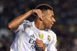 Mbappe lập hattrick giúp Real đại thắng ở Champions League