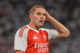 'Máy ghi bàn' hot nhất châu Âu ra mắt nhạt nhòa ở Arsenal