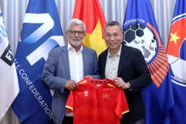 HLV Calisto trở lại Việt Nam