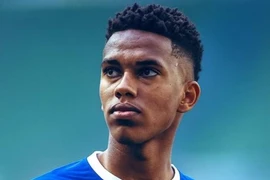 Thần đồng bóng đá số 1 Brazil chính thức gia nhập Chelsea