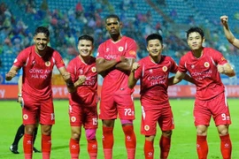 Đánh bại ĐKVĐ Nam Định, Công an Hà Nội FC lên nhì bảng