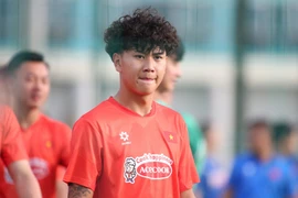 Cầu thủ Việt kiều Alex Bùi nói lý do chưa muốn đá ở V-League