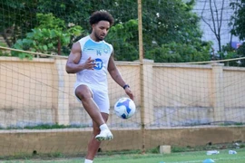 Xuân Son rớt giá, nguy cơ bật khỏi top cầu thủ đắt nhất V-League