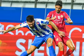 CLB Công an Hà Nội thua đáng tiếc trên đất Thái bởi 2 bàn của Chanathip