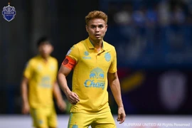 “Vua cùi chỏ” Thái Lan thách thức CLB Công an Hà Nội