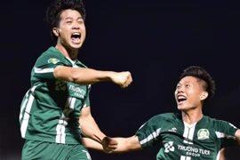 Đội Công Phượng bỗng được "nhấc" lên V-League: Như trúng độc đắc!