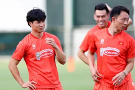 Công Phượng bình phục, trở lại sân tập ĐT Việt Nam