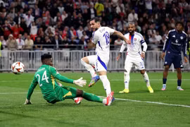 Onana lại trở thành thảm họa ở MU