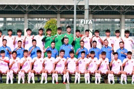 Việt Nam loại 6 cầu thủ, chốt danh sách sang Trung Quốc giao hữu