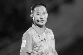 Trọng tài Trần Đình Thịnh nằm xuống sau câu nói cuối cùng lay động lòng người