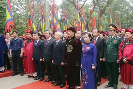 Cả nước thành kính hướng về ngày Giỗ Tổ