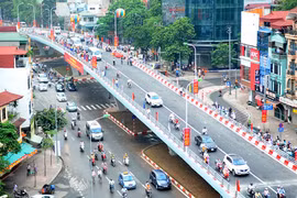 "Đóng cửa" cầu vượt Láng Hạ - Thái Hà để nâng cấp