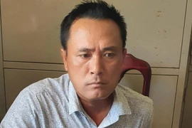 [Tin nhanh tối 12-8-2022] Đi tiếp thị sữa, tranh thủ 'nẫng' luôn máy tính, điện thoại