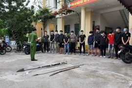 [Tin nhanh tối 8-5-2022] Đà Nẵng: Hơn 40 côn đồ làng chài và bến xe mang dao hỗn chiến