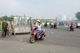 [Tin nhanh tối 21-9-2020] Người đàn ông bị chém tới tấp khi đang bán bánh mì