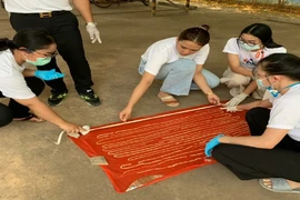 Đi khám bệnh, người đàn ông phát hiện sán dây dài 18 mét trong bụng