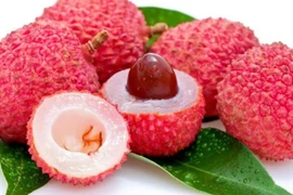 [ẢNH] Trả lời câu hỏi ‘ăn vải có nóng không?’ và mách bạn cách ăn vải chuẩn