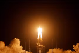 Tàu thăm dò Mặt trăng của Trung Quốc trở lại Trái đất an toàn 