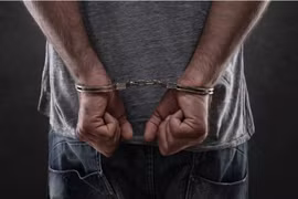 [Tin nhanh tối 18-8-2022] Nghi vợ ngoại tình, người đàn ông đâm ‘tình địch’ nhiều nhát