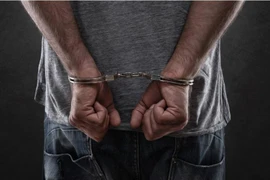 [Tin nhanh tối 18-8-2022] Nghi vợ ngoại tình, người đàn ông đâm ‘tình địch’ nhiều nhát