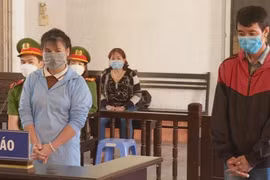 [Tin nhanh tối 10-1-2022] Làm 17 sổ đỏ giả, 'nữ quái' lừa đảo chiếm hơn 5 tỷ đồng