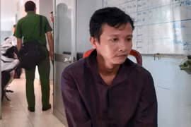 [Tin nhanh tối 20-11-2020] Bắt giữ đối tượng giật túi xách của cô giáo đi dự lễ 20-11