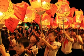 Những địa điểm không thể bỏ qua trong dịp tết trung thu 2020 tại Hà Nội 