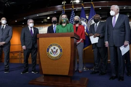 Hạ viện Mỹ phê duyệt gói cứu trợ Covid-19 trị giá 1.900 tỷ USD của ông Biden