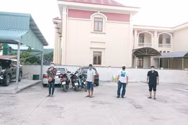 [Tin nhanh sáng 23-8-2021] Long An: Tụ tập đánh bạc, 6 người bị phạt hơn 105 triệu đồng