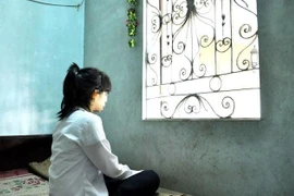 [Tin nhanh tối 11-11-2022] Giao cấu với bé gái 14 tuổi, hai cha con bị bắt giữ