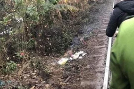 [Tin nhanh tối 28-12-2020] Thi thể bé trai sơ sinh bị bỏ bên đường tàu