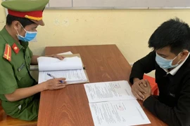 [Tin nhanh sáng 26-11-2021] Đưa vợ đi cấp cứu rồi đánh trọng thương nhân viên y tế