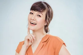 [ẢNH] Cuộc hôn nhân kín tiếng của ‘Táo bà’ Vân Dung