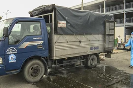 [Tin nhanh sáng 19-7-2021] Cảnh sát tạm giữ lái xe làm giả giấy xét nghiệm Covid-19