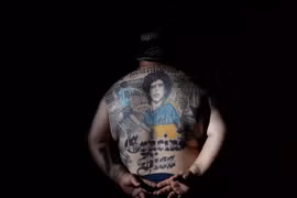 Xăm - Tình yêu vĩnh cửu của người hâm mộ dành cho Maradona