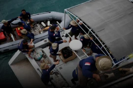 Indonesia dùng phương tiện không người lái để tìm kiếm máy bay rơi