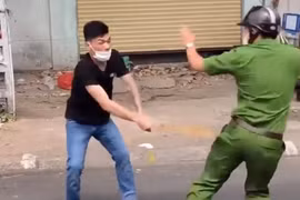 [Tin nhanh sáng 14-1-2022] Liều lĩnh tấn công cảnh sát khi bị mời làm việc