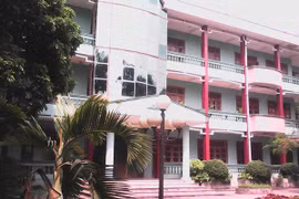 Một hiệu trưởng bị buộc trả lại ngân sách hơn 2 tỷ đồng 