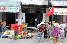 Cần Thơ: Một quán nhậu trong chợ An Khánh bốc cháy dữ dội