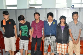 Băng cướp nhí chém người tàn bạo