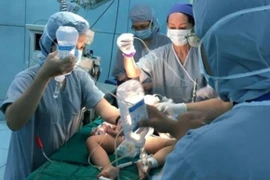 Vụ bé sơ sinh 11 ngày tuổi bị đâm: Nghi phạm ám ảnh vì bị chê là... tâm thần?