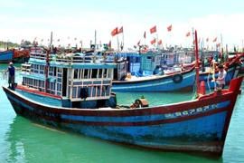 Tiếp nhận về nước ngư dân và tàu cá Việt Nam bị nước ngoài bắt giữ