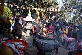 lễ chùa ngày Tết