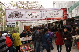 Đại hội sách cũ lần IV