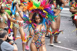 Tưng bừng lễ hội đường phố lớn nhất châu Âu